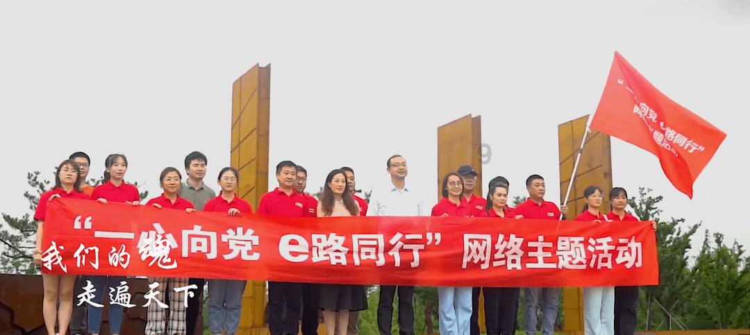 港南区东津镇:人勤春来早 种蔗正当时